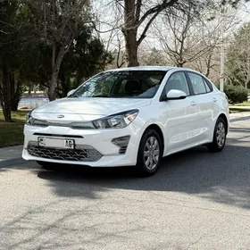 Kia Rio 2021