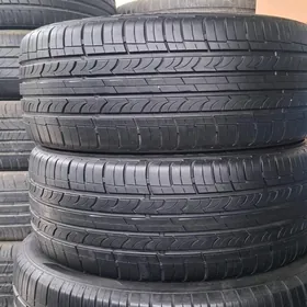 235-45-18 roadston 2023