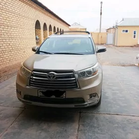 Toyota Highlander 2015