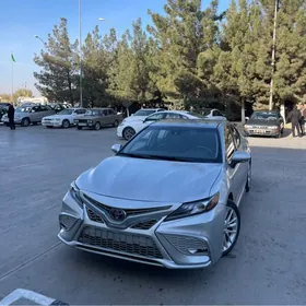 Toyota Camry 2020