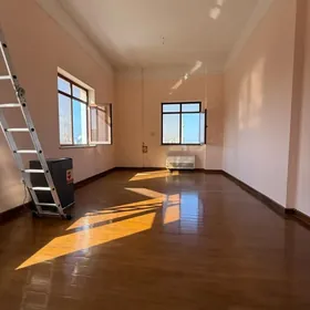 Нефтегаз элитка 3 ком ул. Мира