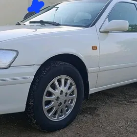 Toyota Camry 2001