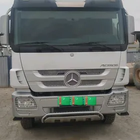 Mercedes-Benz ACTROS 3331 2014