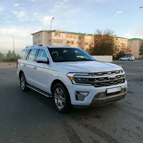 Ford Expedition 2023