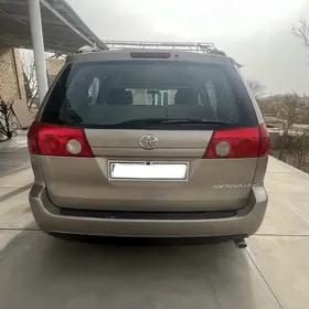 Toyota Sienna 2006