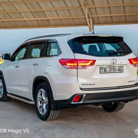 Toyota Highlander 2017