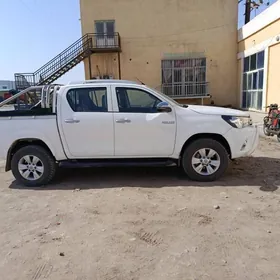 Toyota Hilux 2018