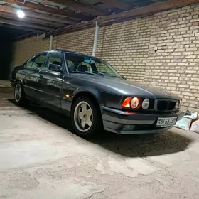 BMW 525 1993
