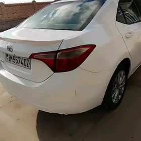Toyota Corolla 2015