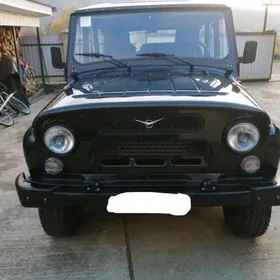 UAZ 469 2005