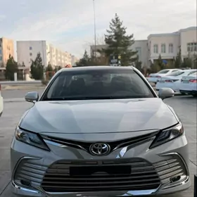 Toyota Camry 2023