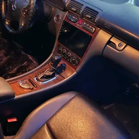 Mercedes-Benz 230E 2002