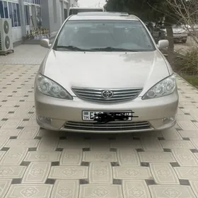 Toyota Camry 2004
