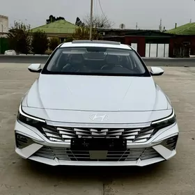 Hyundai Elantra 2025