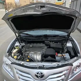 Toyota Camry 2010