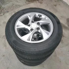 21 Hyundai Elantra 15.