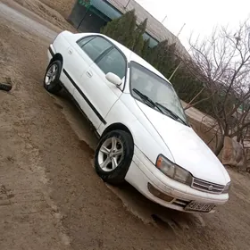 Toyota Corona 1995
