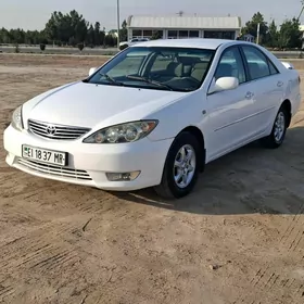 Toyota Camry 2004