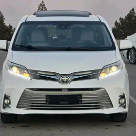 Toyota Sienna 2019