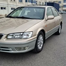 Toyota Camry 2000