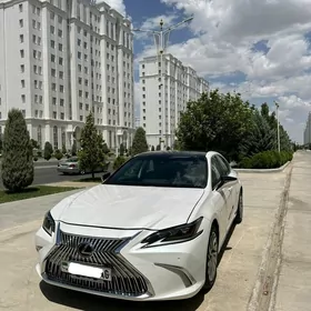 Lexus ES 350 2019