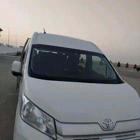 Toyota Hiace 2020