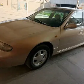 Nissan Bluebird 1993