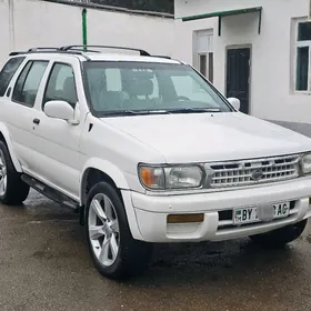 Nissan Pathfinder 1998