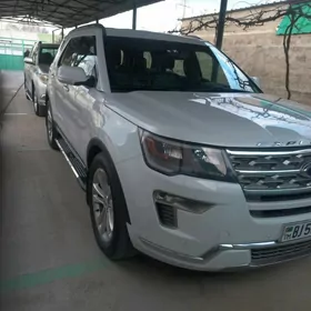 Ford Explorer 2018