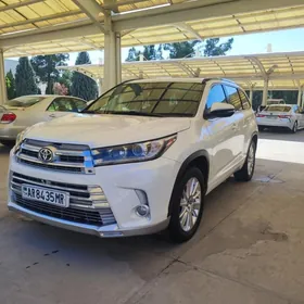 Toyota Highlander 2018