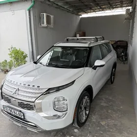 Mitsubishi Outlander 2022