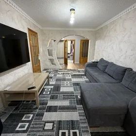 9 мкр 4 комнатная 1 этаж