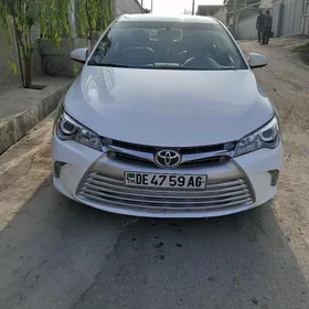 Toyota Camry 2015