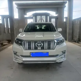 Toyota Land Cruiser Prado 2022
