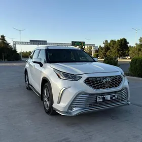 Toyota Highlander 2022