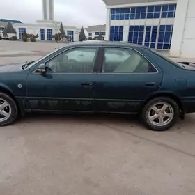 Toyota Camry 1996