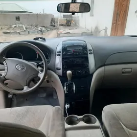 Toyota Sienna 2007