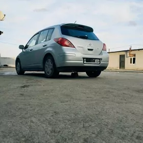 Nissan Versa 2009