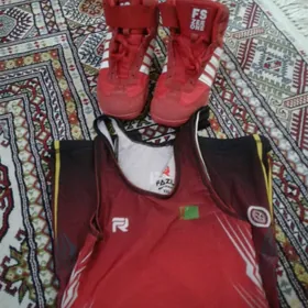 Борцовки и трико