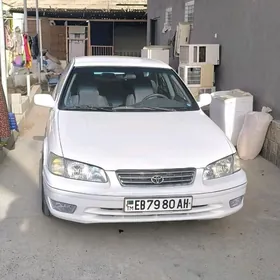 Toyota Camry 1999