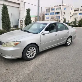 Toyota Camry 2004