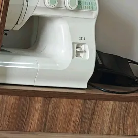 Satlyk Janome 14 tikin masyn
