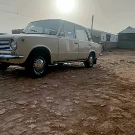 Lada 2104 1980