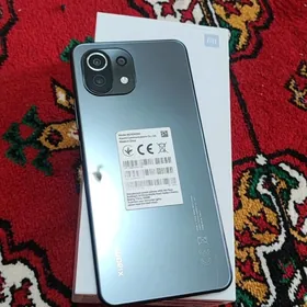 Xiaomi 11 Lite. 8+8/256