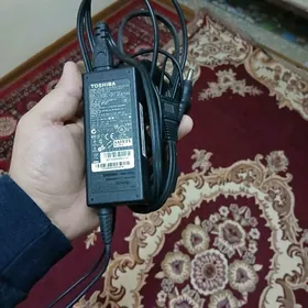 тошиба новутбук зарятник