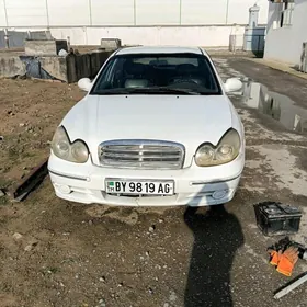Hyundai Sonata 2003