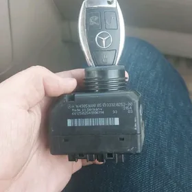 Mersedes zamok  zaganya