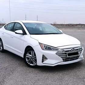 Hyundai Elantra 2020