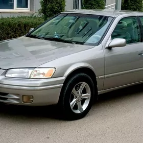 Toyota Camry 1999