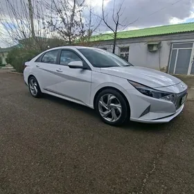 Hyundai Elantra 2021